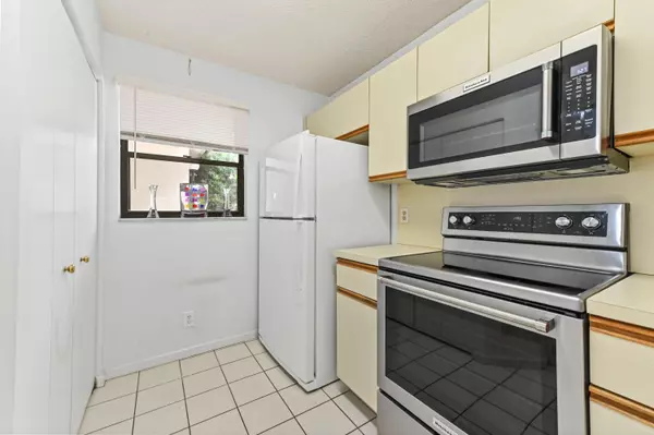 Boca Raton, FL 33486,5531 Eton CT