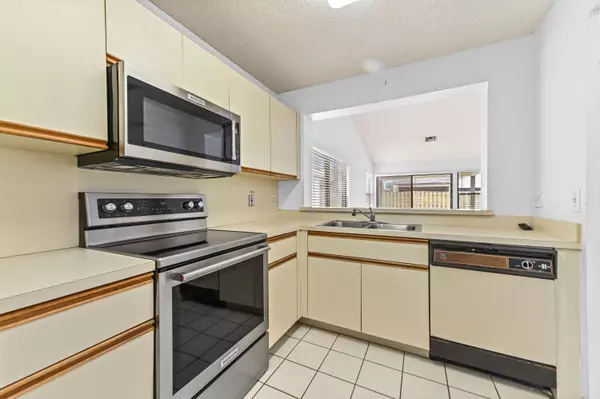 Boca Raton, FL 33486,5531 Eton CT