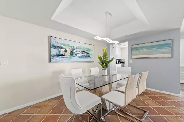 South Palm Beach, FL 33480,3610 S Ocean BLVD 101