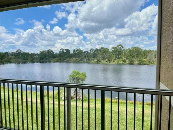 Jensen Beach, FL 34957,3684 NW Mediterranean LN 206