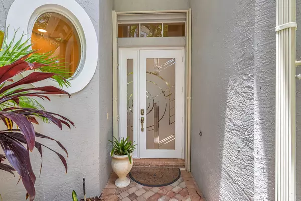 Palm Beach Gardens, FL 33418,209 Andalusia DR