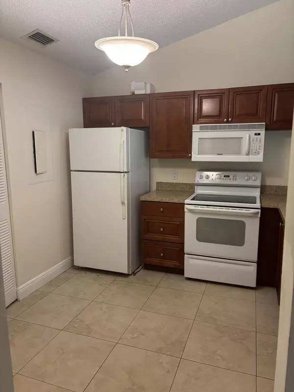 Boca Raton, FL 33431,479 Hardwood PL 479