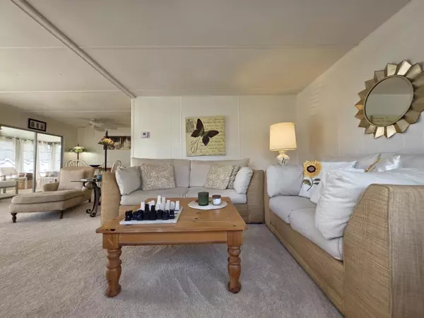 Port Saint Lucie, FL 34952,41 El Camino Real