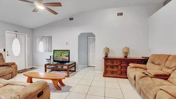 Delray Beach, FL 33444,339 NW 5th AVE