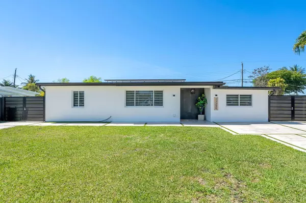 Miami, FL 33165,11290 SW 48 Street