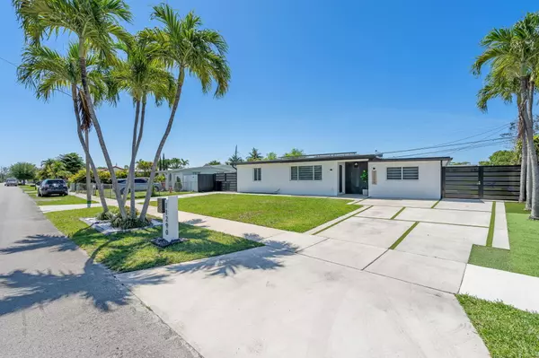 Miami, FL 33165,11290 SW 48 Street