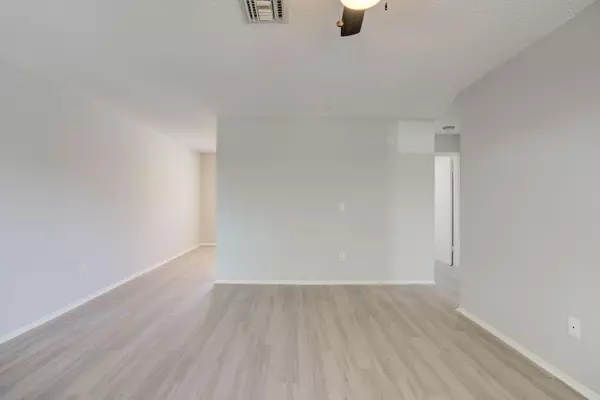 Jupiter, FL 33458,6610 Jupiter Gardens BLVD F