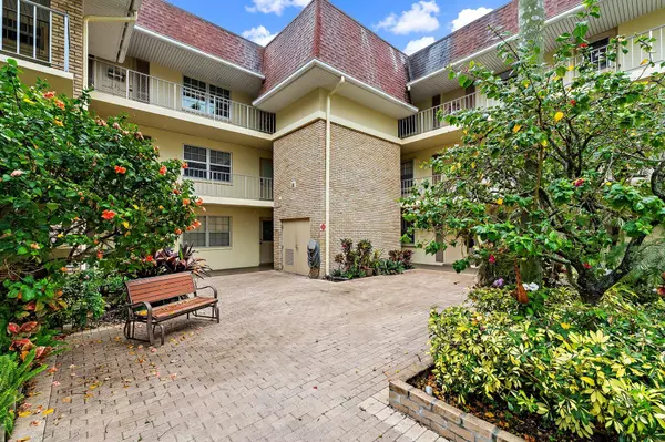 Palm Beach Gardens, FL 33418,5570 Tamberlane CIR 131