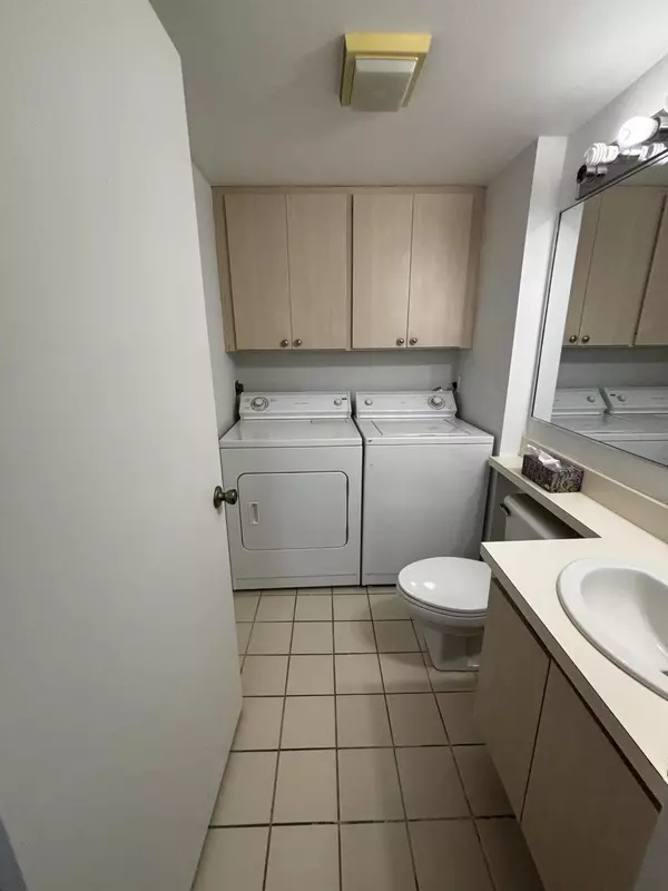 Royal Palm Beach, FL 33411,43 Essex CT B