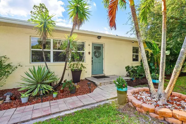 Palm Springs, FL 33461,3064 Rostan LN