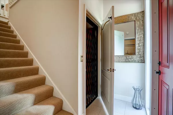 Lake Worth, FL 33449,10267 N Andover Coach LN B2