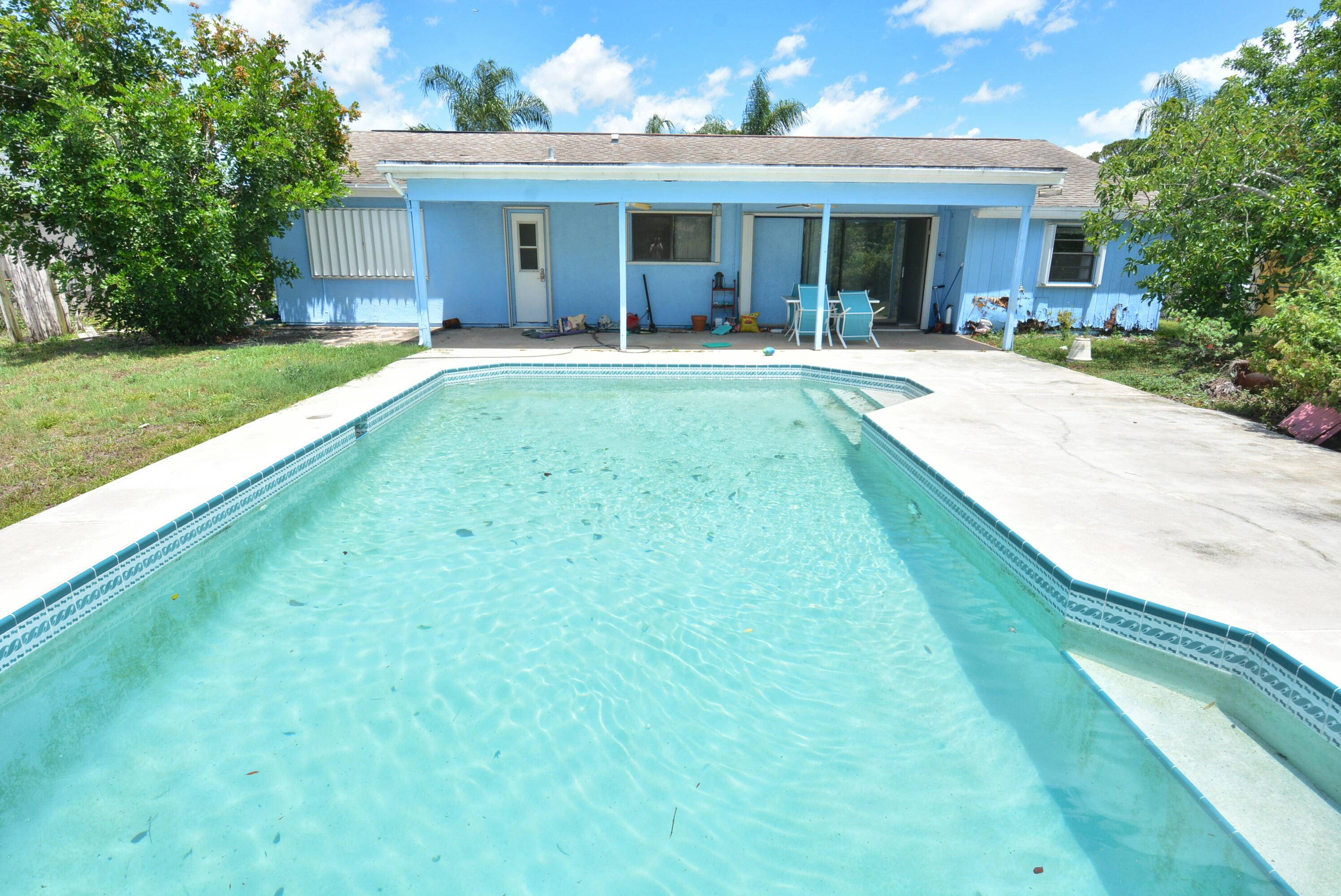 420 SE Streamlet AVE, Port Saint Lucie, FL 34983