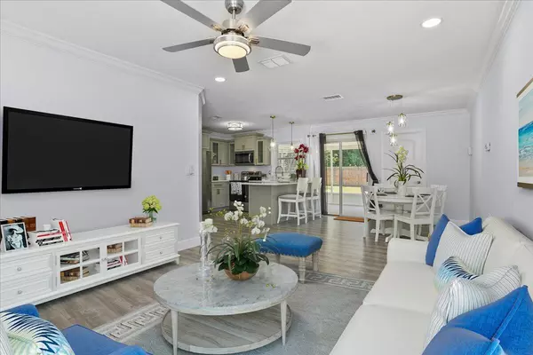 Vero Beach, FL 32962,855 SW 23rd PL
