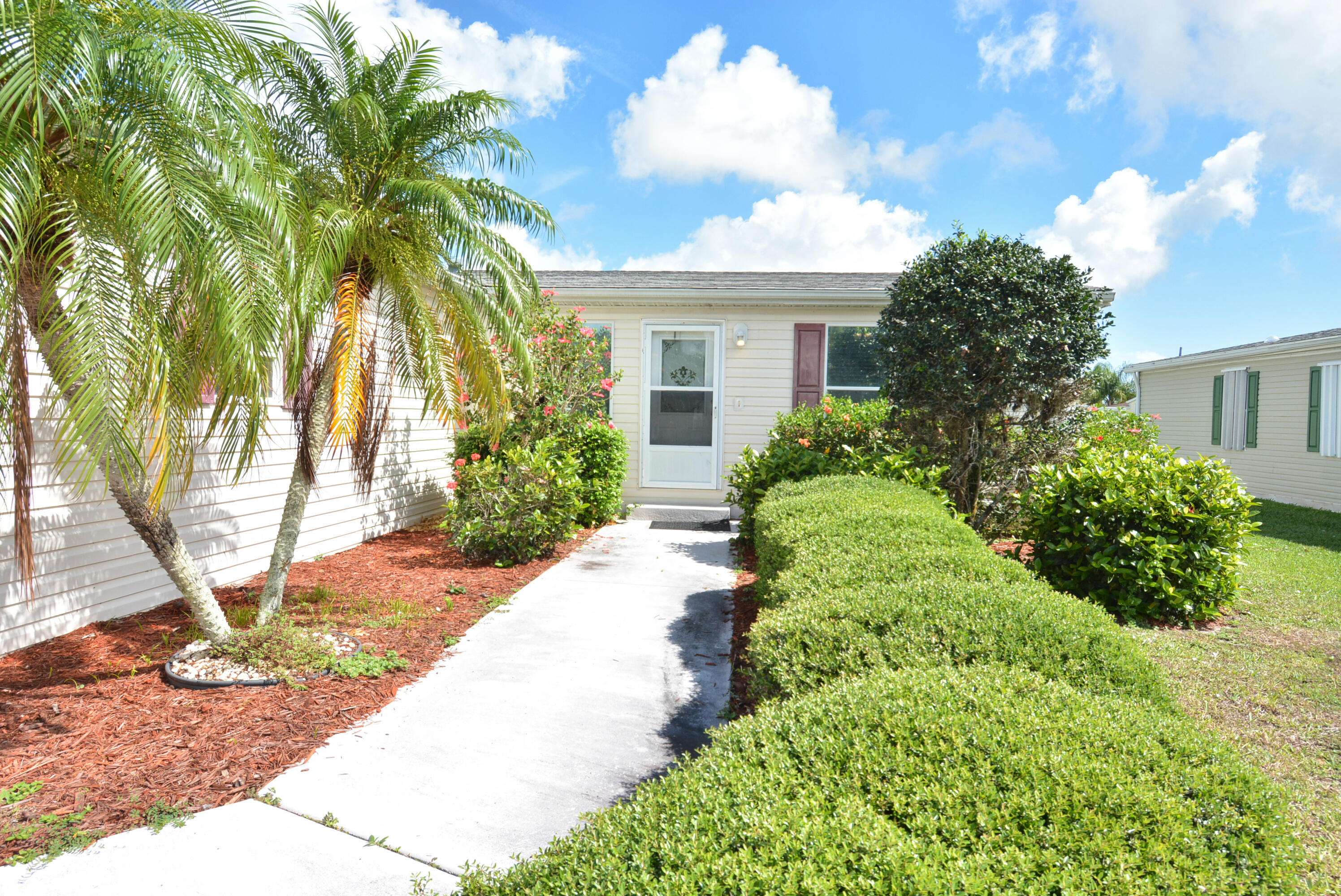 7809 Horned Lark CIR, Port Saint Lucie, FL 34952