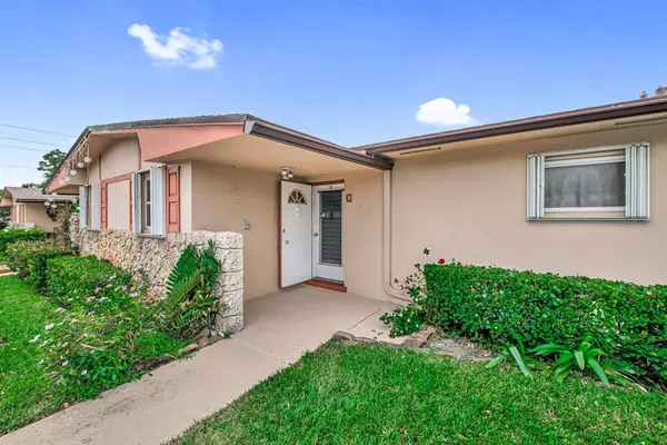 2985 W Crosley DR G, West Palm Beach, FL 33415