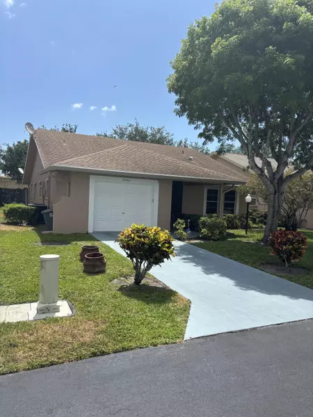 3962 Dafilee CIR, West Palm Beach, FL 33417