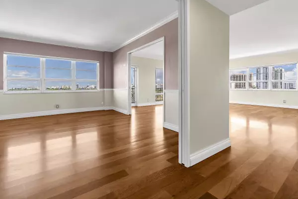 Fort Lauderdale, FL 33301,2500 E Las Olas BLVD 802