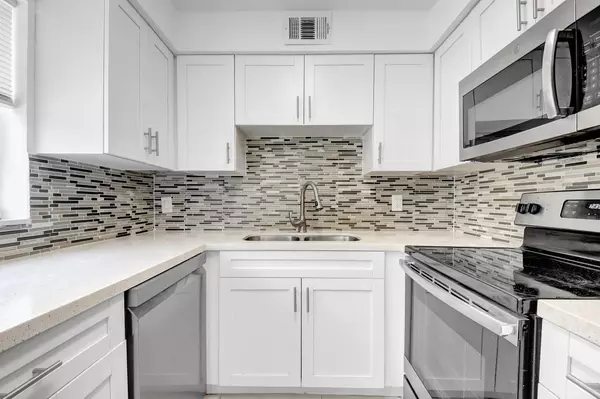 Delray Beach, FL 33446,21 Brittany A