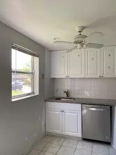 Delray Beach, FL 33446,301 Brittany G LN 301