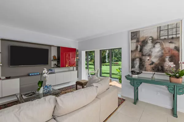 Wellington, FL 33414,13362 W Polo RD B102