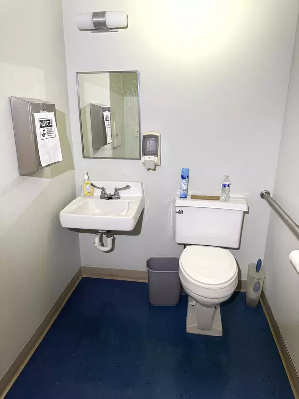 Loxahatchee Groves, FL 33470,13005 Southern BLVD 115