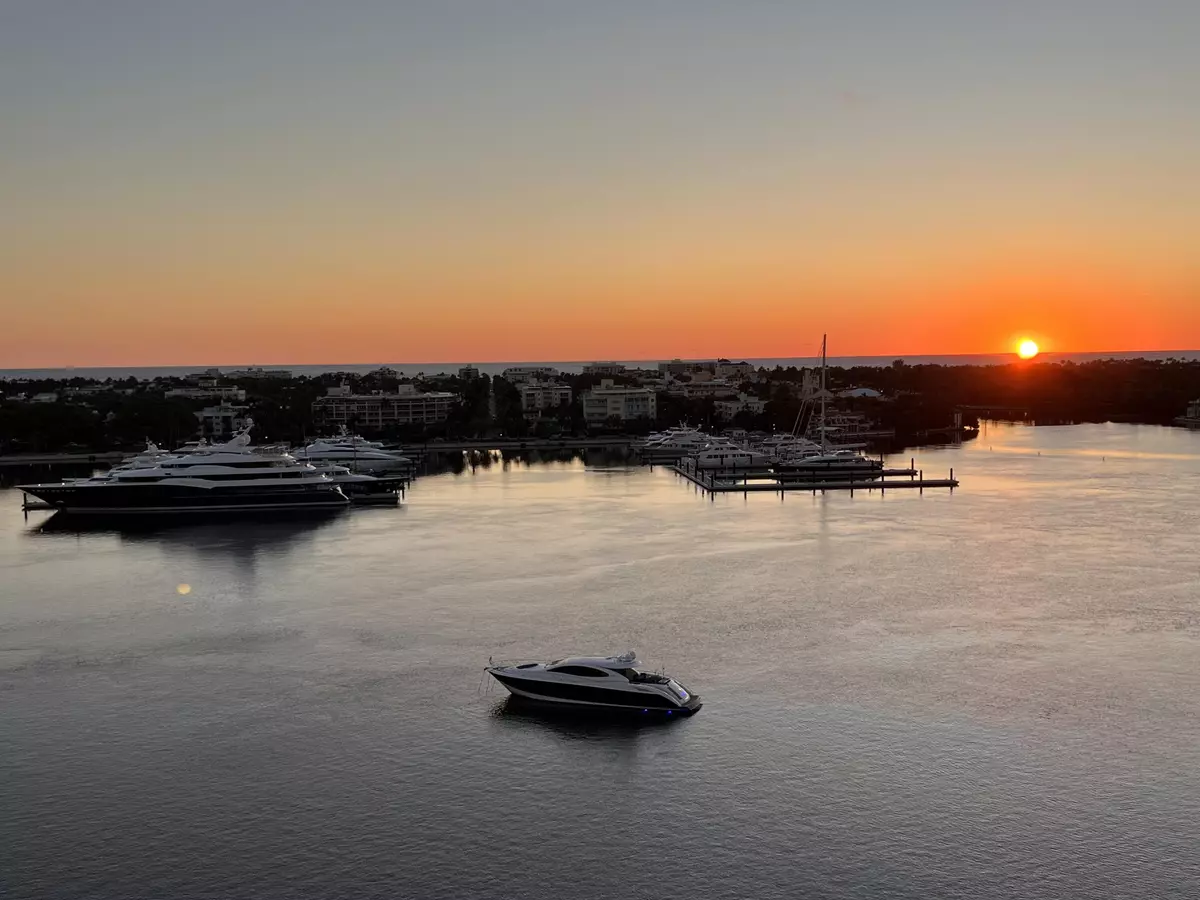 West Palm Beach, FL 33401,1200 S Flagler DR 1402