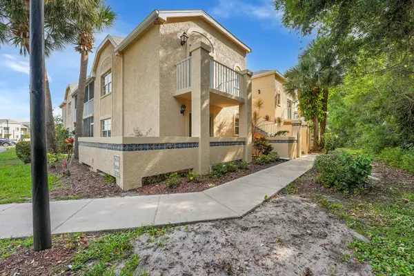 1673 SE Green Acres CIR Nn-202, Port Saint Lucie, FL 34952