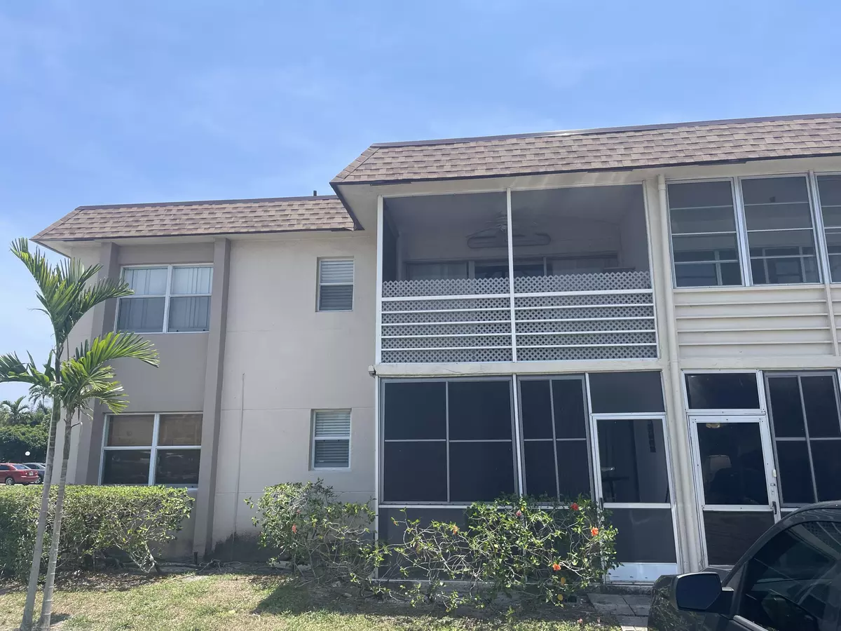 Palm Springs, FL 33461,506 Davis RD 70