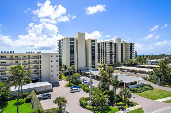 Tequesta, FL 33469,200 Beach RD 102