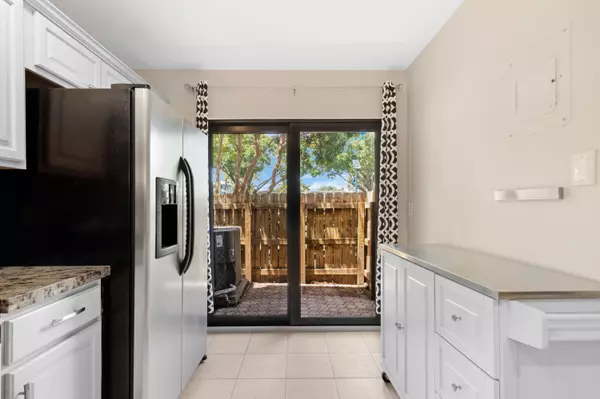 Lighthouse Point, FL 33064,2140 NE 44th ST