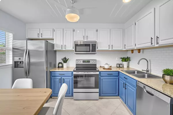 8826 W Mcnab RD 201, Tamarac, FL 33321