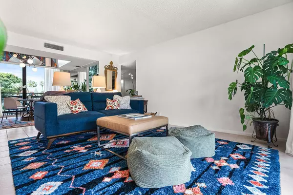 West Palm Beach, FL 33401,2520 Presidential WAY 203