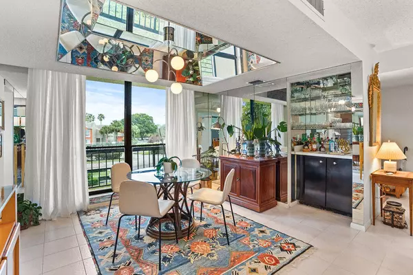 West Palm Beach, FL 33401,2520 Presidential WAY 203