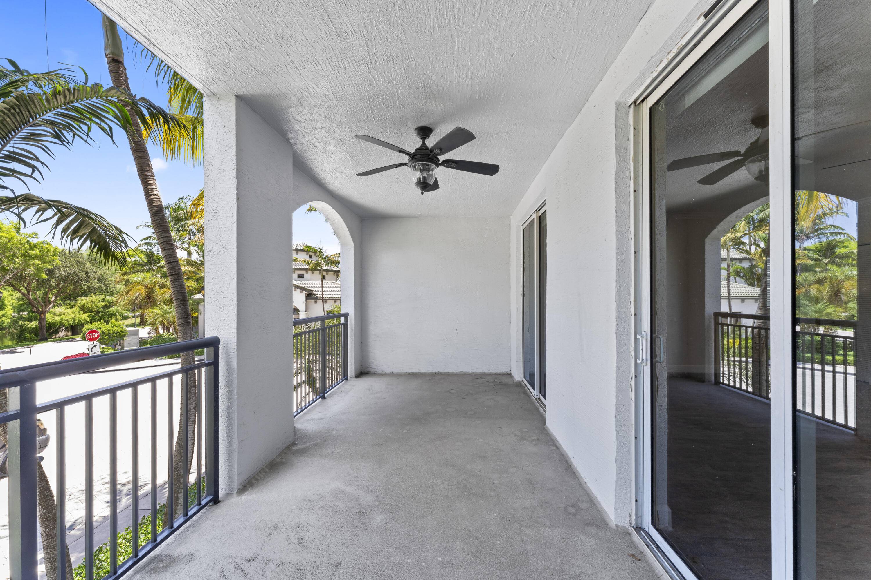 Boynton Beach, FL 33426,1690 Renaissance Commons BLVD 1201