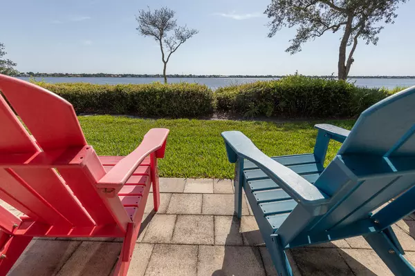 Palm City, FL 34990,2562 NW Seagrass DR 7