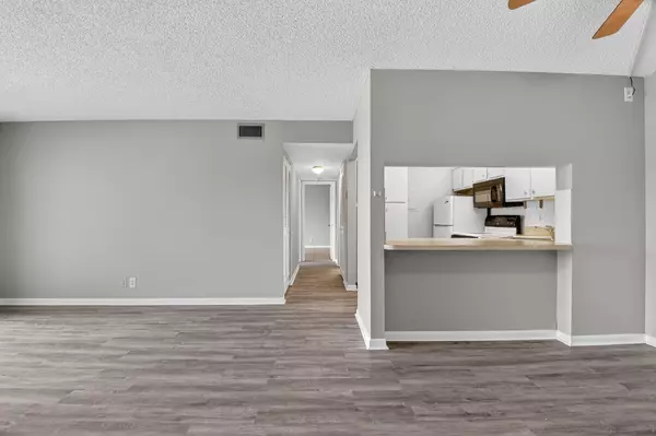 Greenacres, FL 33415,629 Sea Pine WAY G2