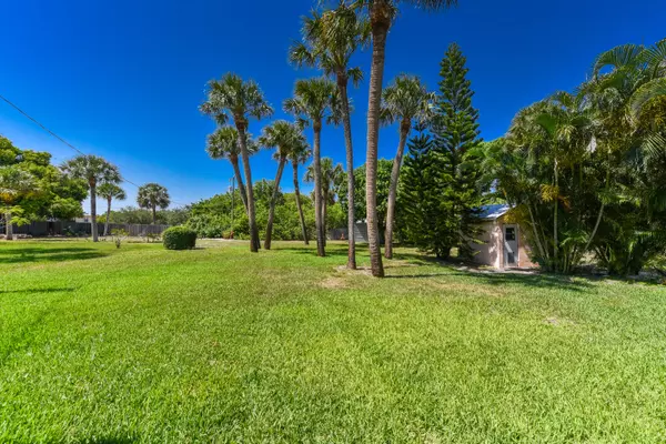 1116 NE Oceanview CIR, Jensen Beach, FL 34957