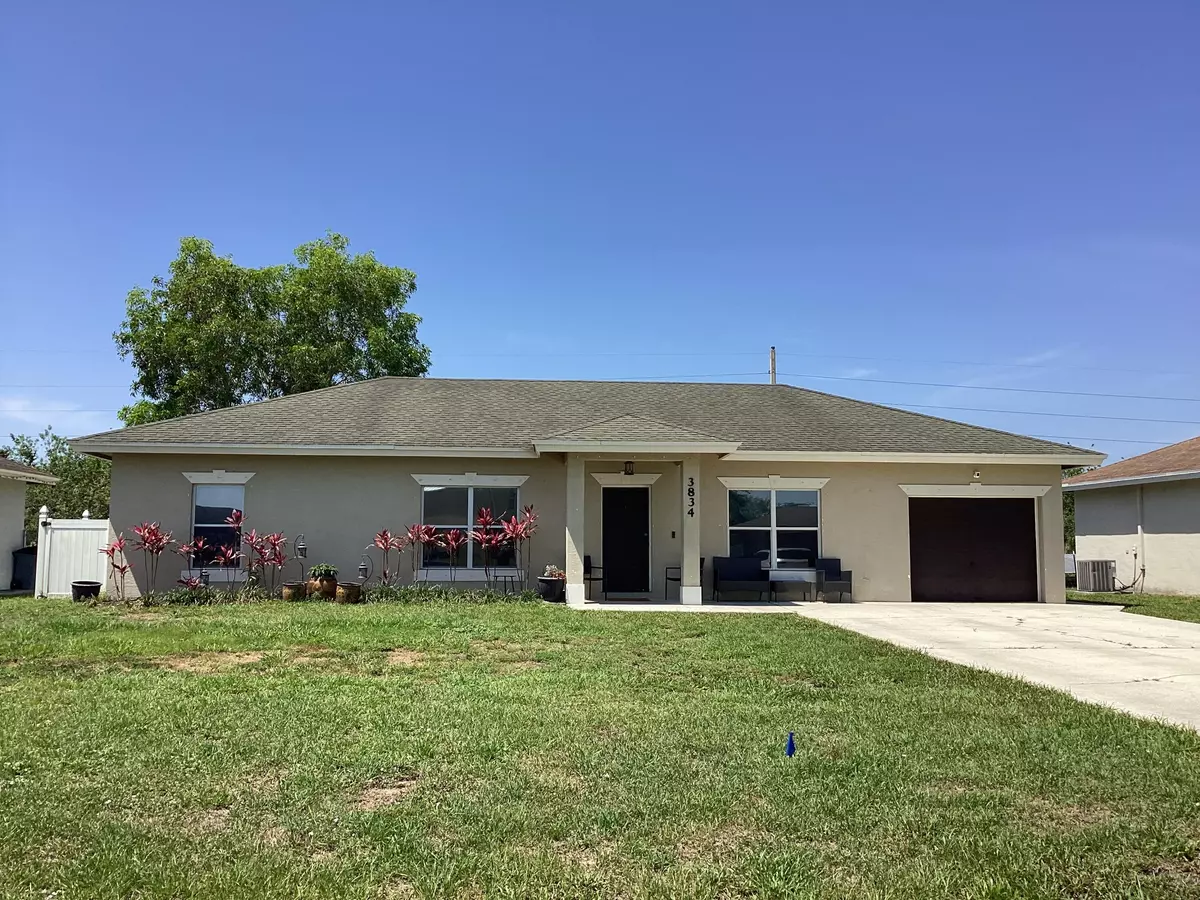 Okeechobee, FL 34974,3834 SE 12th DR