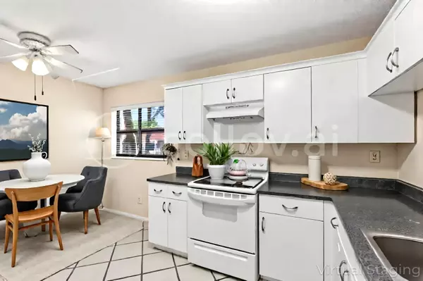 Boca Raton, FL 33498,10920 Lakemore LN 101