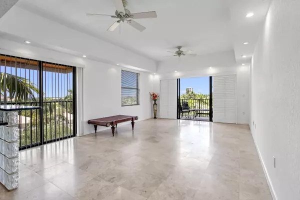 1640 Presidential WAY 501, West Palm Beach, FL 33401