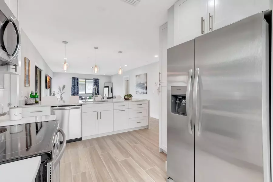 14820 Wildflower LN, Delray Beach, FL 33446