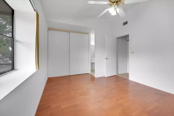 Lauderhill, FL 33351,4718 NW 82nd AVE 1706