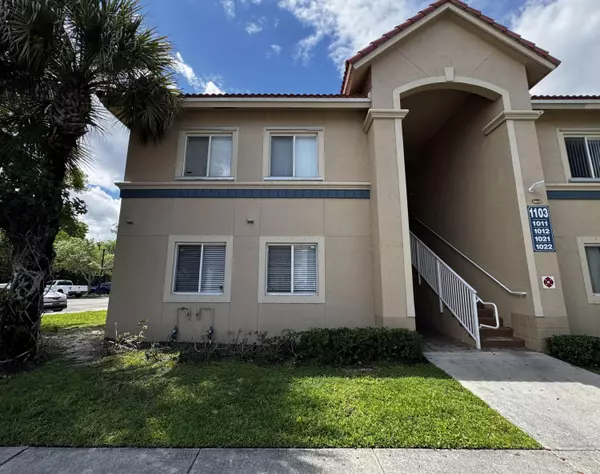 1103 Golden Lakes BLVD 1011, West Palm Beach, FL 33411
