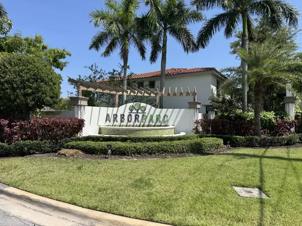 Riviera Beach, FL 33410,2037 Oysterwood LN