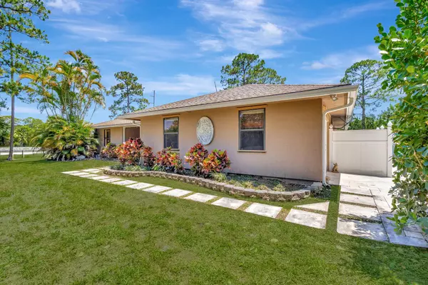 The Acreage, FL 33470,16888 W W Downers DR