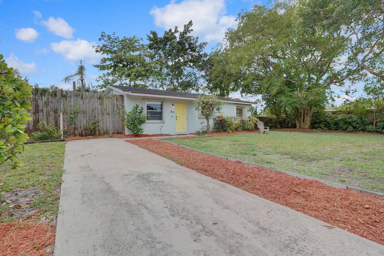 Lake Worth, FL 33467,9180 Honeywell RD
