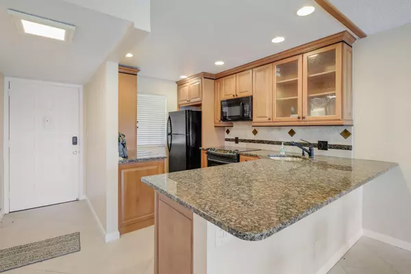 Lake Worth, FL 33467,4411 Trevi CT 303