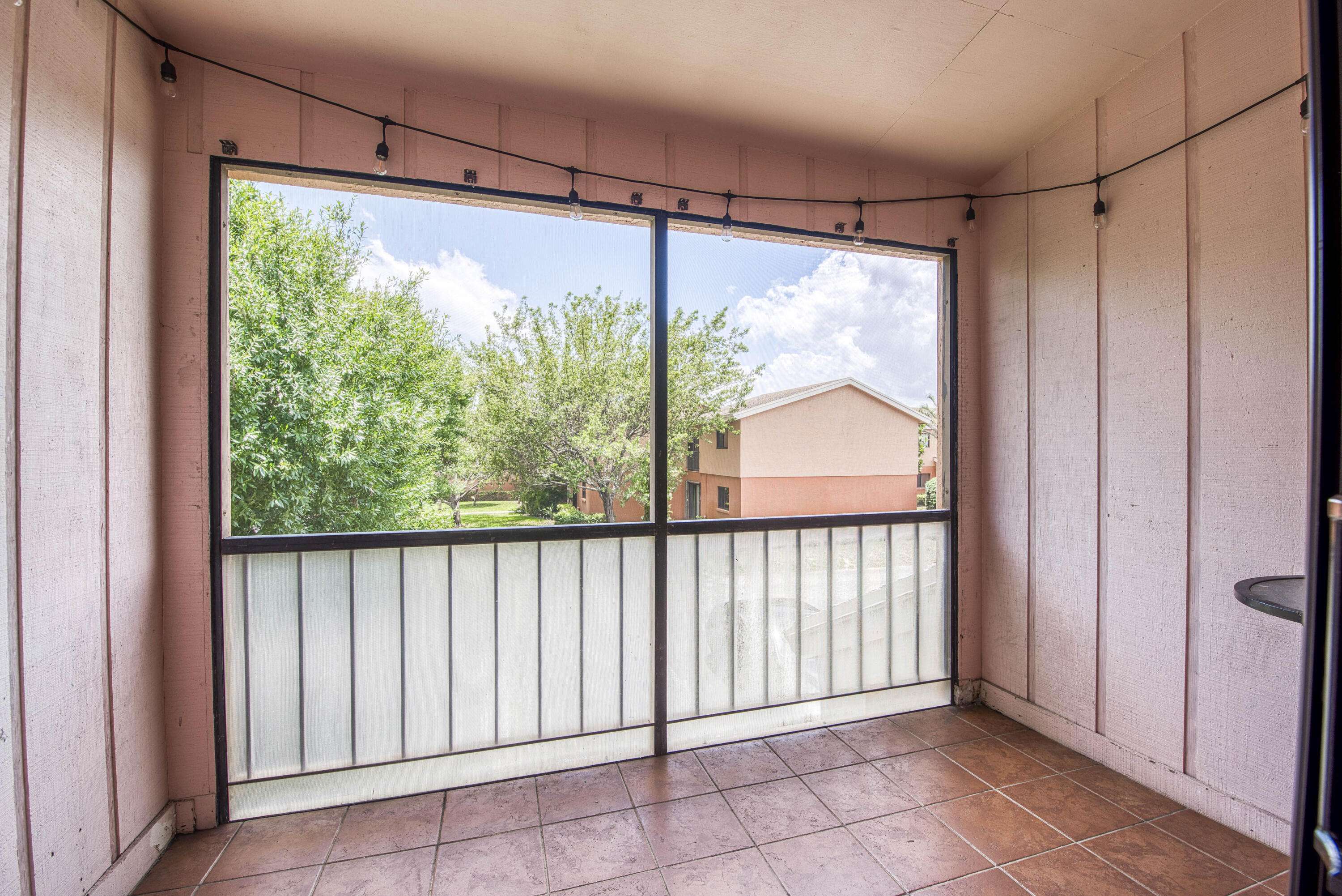 Boca Raton, FL 33432,50 SE 12th ST 2640