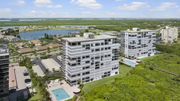 Hutchinson Island, FL 34949,3120 N A1a 1004