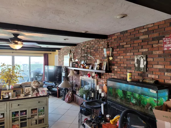 Pompano Beach, FL 33060,370 SE 14th Ave AVE